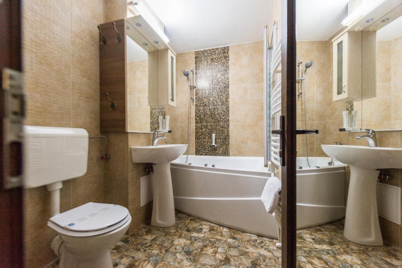 Apartament Carol Davila Piteşti Kültér fotó